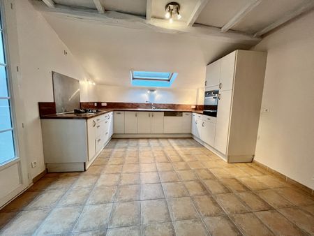 Location Maison 5 pièces 133m² - Photo 4