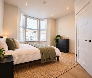 1 bedroom in a house share to rent - Photo 1
