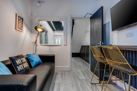 👀🤩 Boutique Luxury STUDIO & Double Ensuite L9 Rm6 Studio top floor w/ Kitchenette - Photo 2