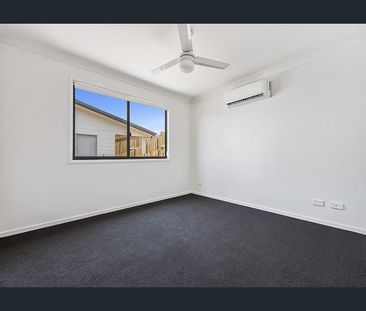 1/57 Barlow Street, Cranley, Qld 4350 - Photo 2