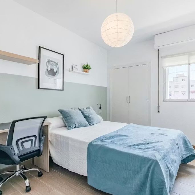 Carrer de Miguel Servet, Valencia, Valencian Community 46015 - Photo 1