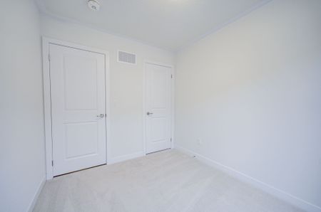 For Lease - 11 John Canning Way, Markham, Ontario - Photo 5