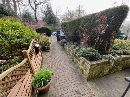2 bedroom flat to rent - Photo 1