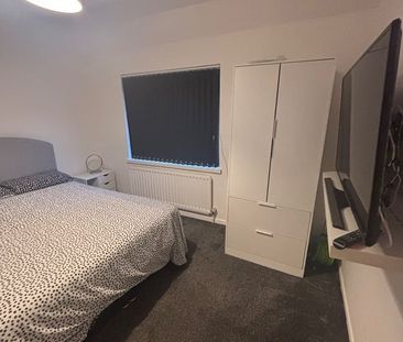 Room in a Shared House, Hipwell Crescent, LE4 - Photo 2