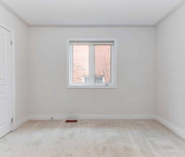 For Lease - 3369 Springflower Way, Oakville, Ontario - Photo 3