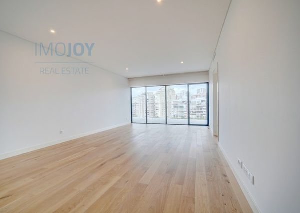 Apartamento T4 em Lisboa