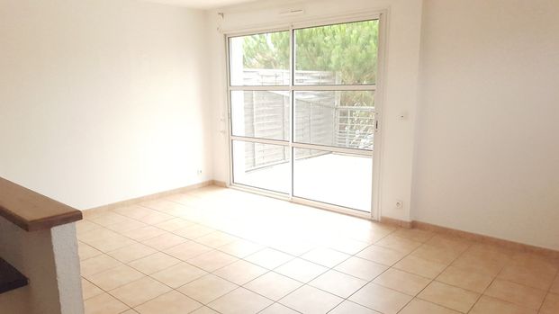 Location Appartement 2 pièces 50m² L ISLE JOURDAIN 32600 - Photo 1