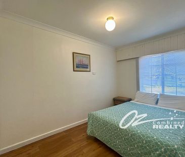 Homely Two Bedroom House Electricity & Water Usage Included! - Photo 4