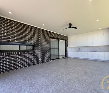 Brand New 5 Bedroom Duplex in Busby&excl; - Photo 5