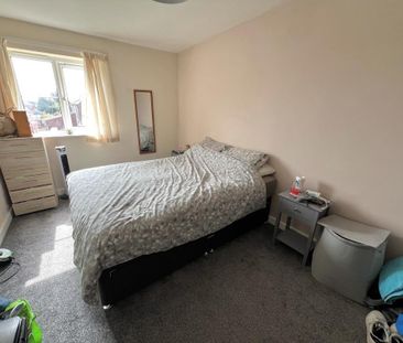 2 bedroom flat to rent - Photo 6