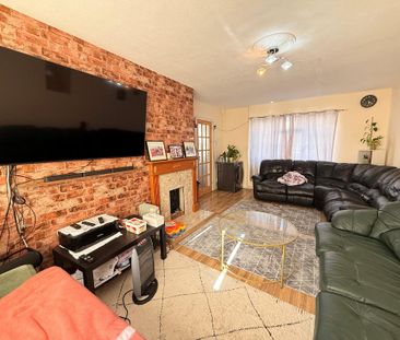 2 bedroom house to rent - Photo 1