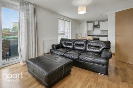 2 bedroom flat to rent - Photo 2