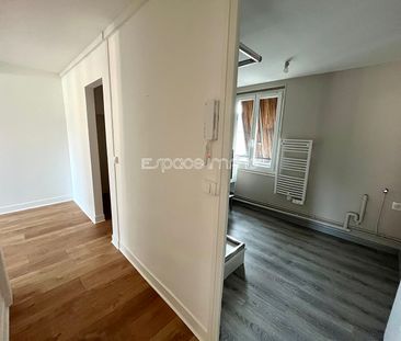 Location Appartement 3 pièces 83m² DEVILLE LES ROUEN 76250 - Photo 3