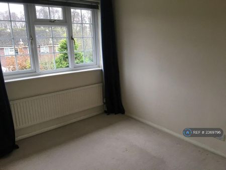 3 bedroom terraced house to rent - Photo 2