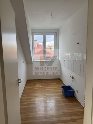 Sehr helle 2 Raum-Whg. mit Ausblick über die Stadt und Garage und *Bungalow auf dem Grundstück - Photo 4