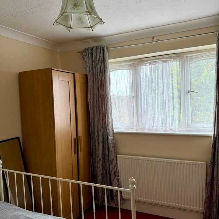 Room in a Shared House, Heathhurst Road, CR2 - Photo 1