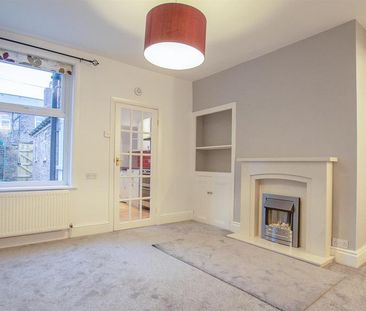 2 bedroom terraced house to rent - Photo 1