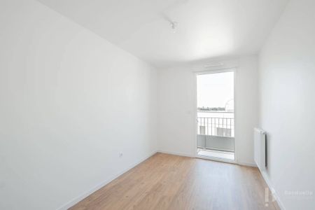 Rental Apartment Bordeaux Saint-Jean - Photo 5