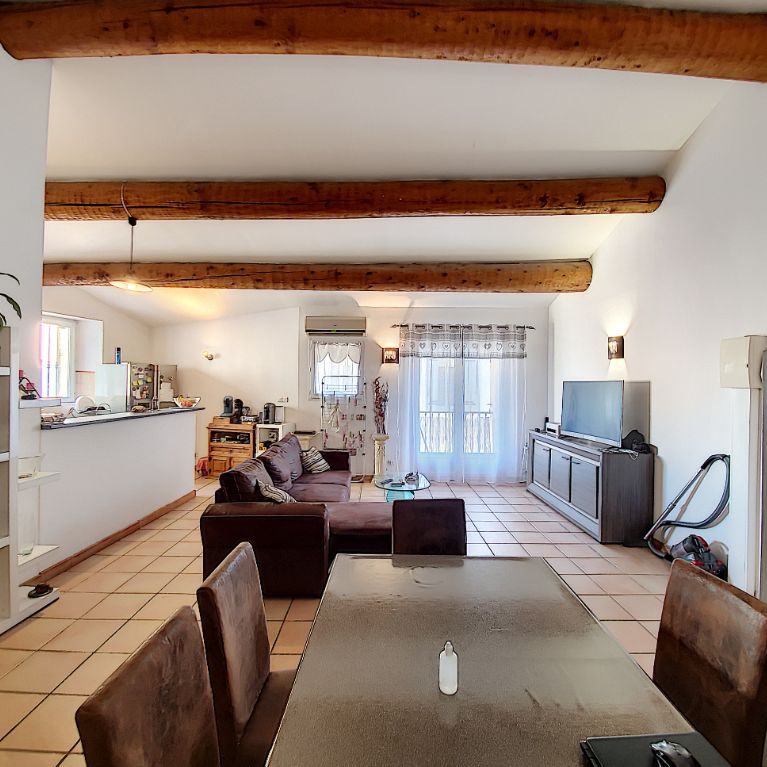 Cabannes : Appartement T3 73 m² avec garage, - Photo 1