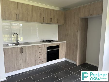 1/27 Evesham Circuit, TAMWORTH NSW 2340 - Photo 5