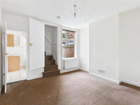 2 bedroom terraced house to rent - Photo 1