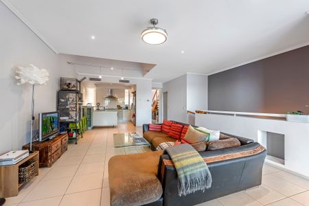 41 Watts Drive, Varsity Lakes QLD 4227 - House For Rent - $1,100 | Domain - Photo 3