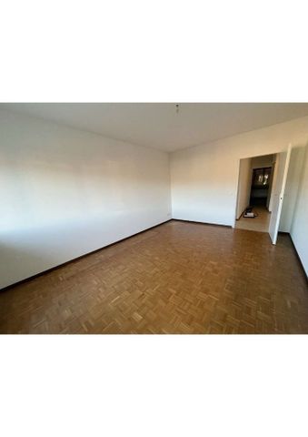 Rent a 3 ½ rooms apartment in Savosa - Foto 4