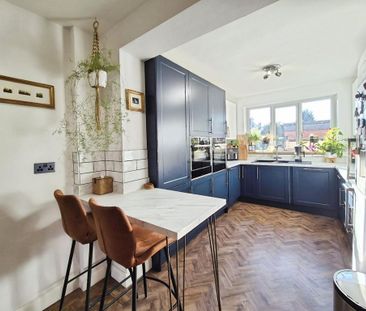 3 bedroom semi-detached house to rent - Photo 6