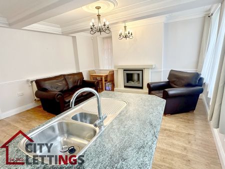 1 Bedroom Ground Floor Flat - Photo 3