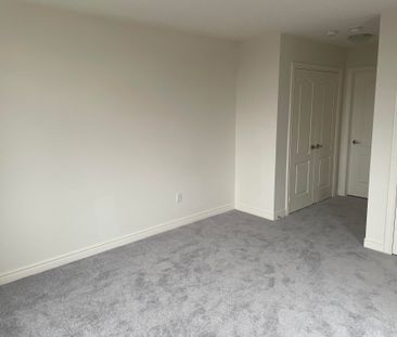 For Lease - 460 Silver Maple Road, Oakville, Ontario - Photo 1