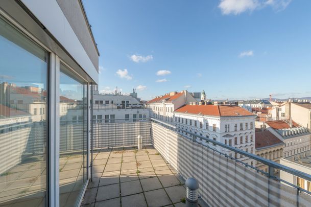 ++RARITÄT++ EINZIGARTIGE DG-WOHNUNG IN BESTLAGE 7. BEZIRK! TOLLE TERRASSEN! - Photo 1