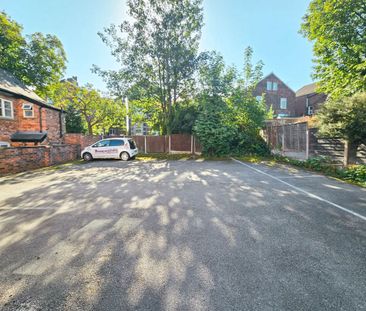 Victoria Crescent, Eccles, Manchester, M30 - Photo 2