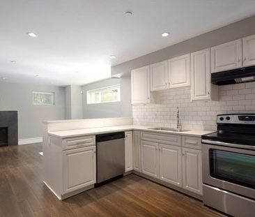 West Vancouver Ambleside Luxury 3-Level Home 5br 7ba for Rent (Ambl... - Photo 5