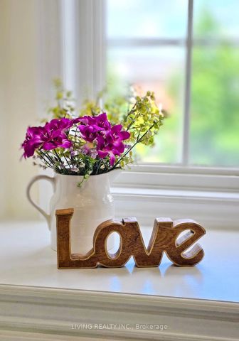 Condo Townhouse For Lease | N9255946 - Photo 5