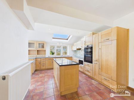 4 bedroom character property to rent - Photo 3