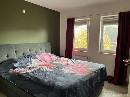 Praktisch appartement met 2 slaapkamers en garage te huur in Tiegem - Photo 2
