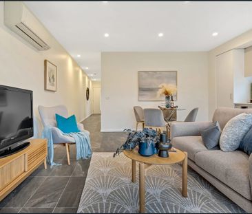 Charming & Affordable - Photo 2