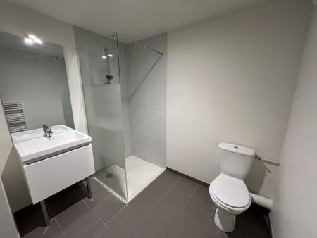 Location Appartement 1 pièce 22m² TROYES 10000 - Photo 4