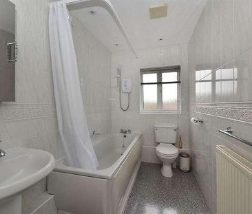 Winchester House, Macclesfield, SK10 - Photo 3