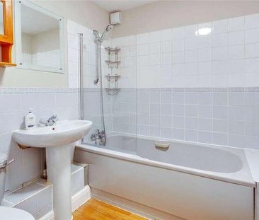 Imperial Court, Station Road, Henley-on-thames, Oxfordshire, RG9 - Photo 6