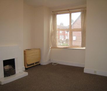 4 bedroom terraced house to rent - Photo 1