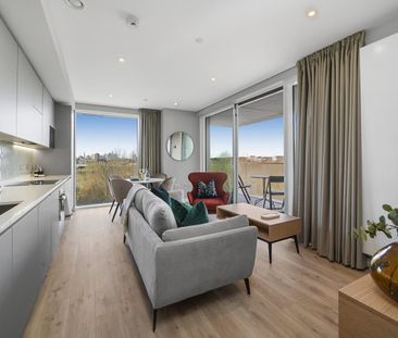 Hightail Point, E20 1JY, London - Photo 1