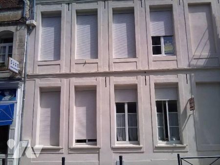 LOUE appartement F2 proche cathédrale - Photo 5