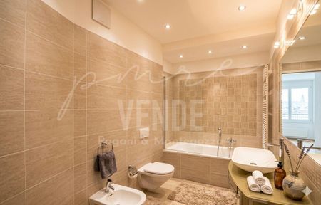 Spacious three-bedroom apartment with private garden and terraces i... - Foto 4