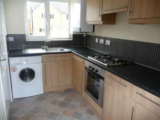 2 bedroom terraced house to rent - Photo 1