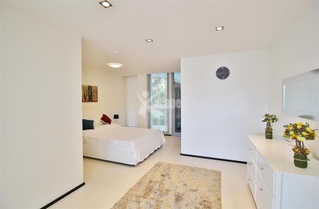 Townhouse for rent in Golden Mile, Marbella, Málaga, Costa del Sol - Photo 3