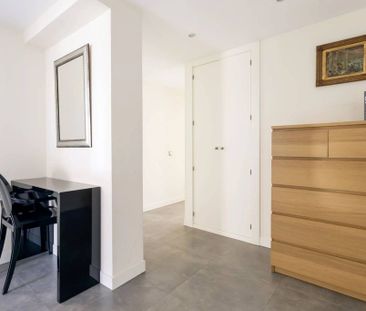 3 bedroom luxury penthouse for rent in Madrid, Autonomous Region of... - Photo 3