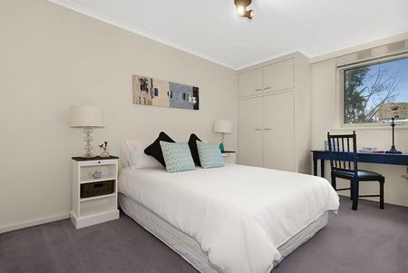 5/39 Walpole Street, Kew VIC 3101 - Apartment For Rent | Domain - Photo 2