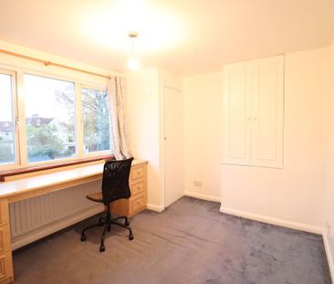 5 bedroom semi-detached house to rent - Photo 6