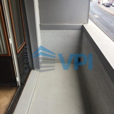 2-room apartment located in Carouge, close to public transport - Photo 4